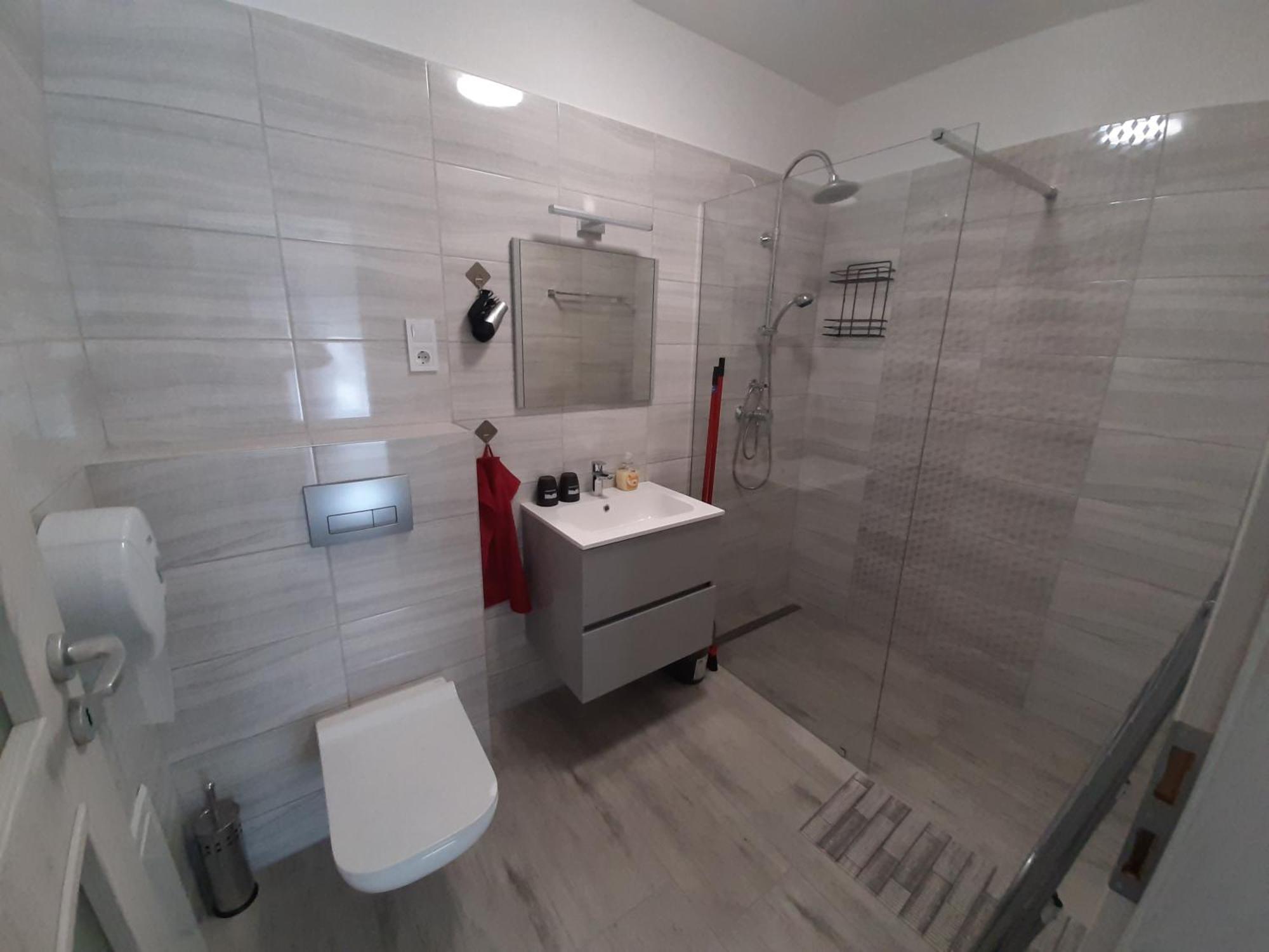Ancsi Apartmanhaz Balatonlelle Exterior photo