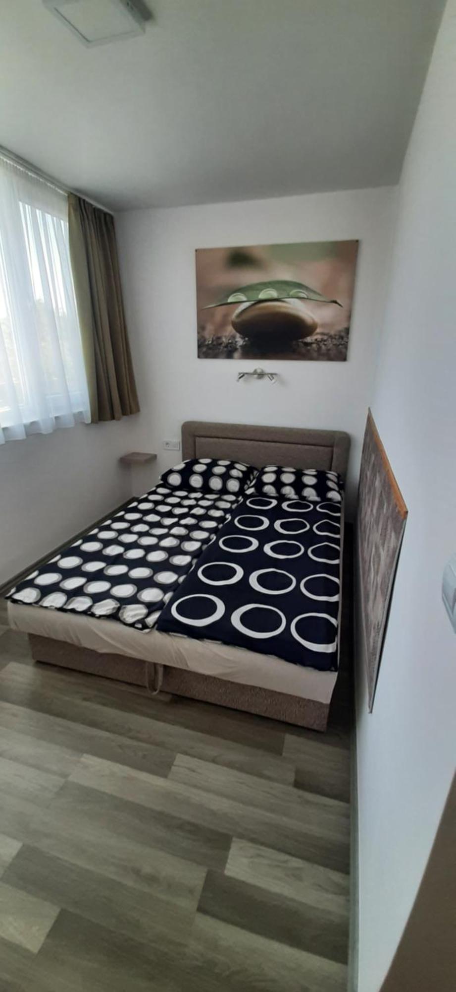 Ancsi Apartmanhaz Balatonlelle Exterior photo