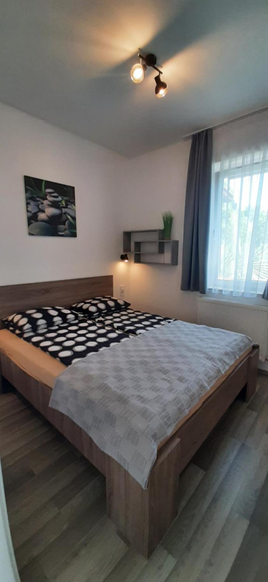 Ancsi Apartmanhaz Balatonlelle Exterior photo
