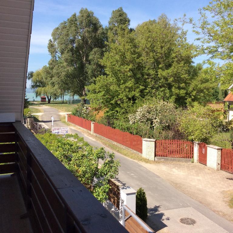 Ancsi Apartmanhaz Balatonlelle Exterior photo