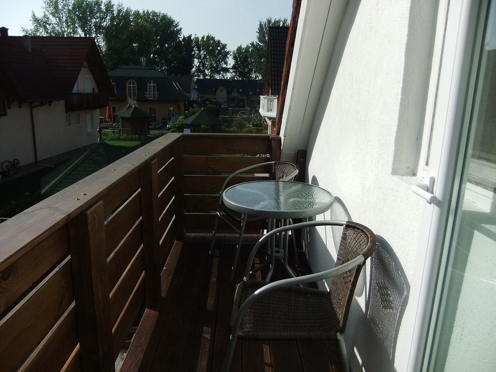 Ancsi Apartmanhaz Balatonlelle Room photo